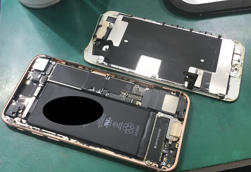 iPhone8の修理はデータそのまま・最短即日修理のスマホ修理工房中野ブロードウェイ店にご相談ください！！